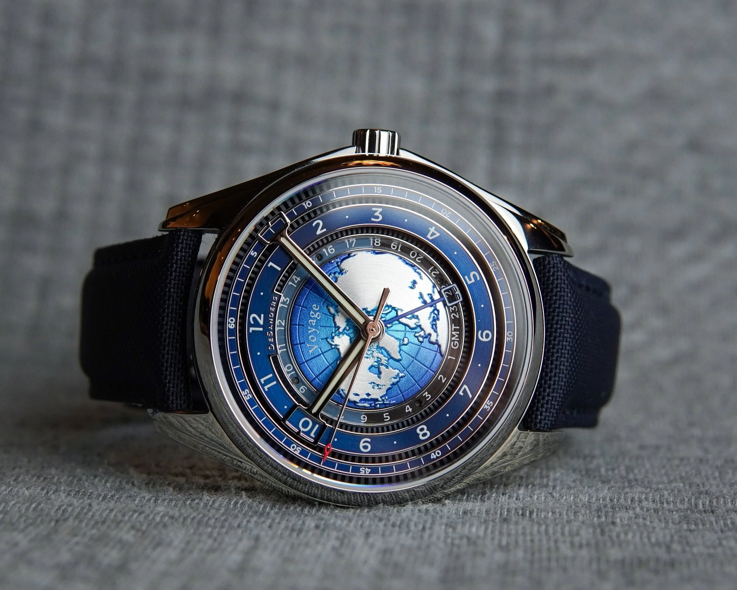 DeSanders Voyage — Watches in the North